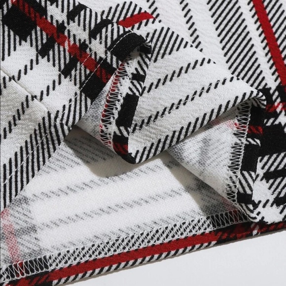3x 4x Plaid white Black Red knee length plus dress - Picture 5 of 7